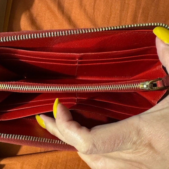Prada Red Wallet with Bow Accent - Picture 6 of 9
